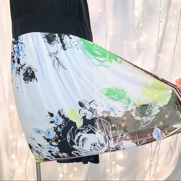 TORRID ⭐️ Sexy Backless Vintage Sheer Floral Halter Dress - Picture 4 of 8